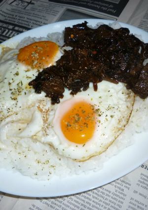 ダブル目玉焼き＋まぐろの佃煮のカフェ丼-レシピのメイン写真