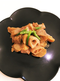 お正月にも◎サツマイモと蓮根の煮物-レシピのメイン写真