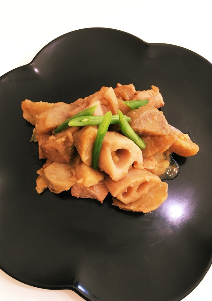 お正月にも◎サツマイモと蓮根の煮物-レシピのメイン写真