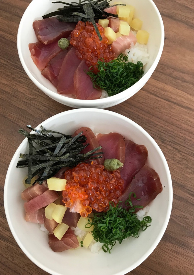 燻製中トロのトロたくと漬け赤身のマグロ丼-レシピのメイン写真
