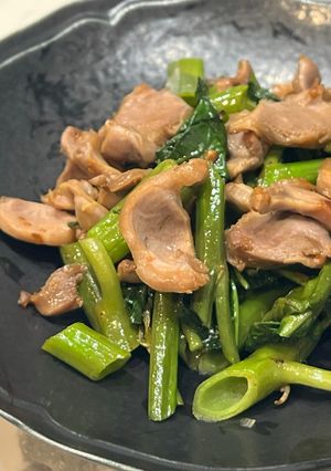 サッと5分で完成!砂肝と空芯菜の炒め物-レシピのメイン写真