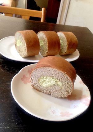 黒豆の煮汁でシフォンロール♡粉茶クリーム-レシピのメイン写真