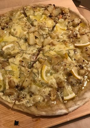 ライ麦&ハーブ香るポテトレモンピザ-レシピのメイン写真