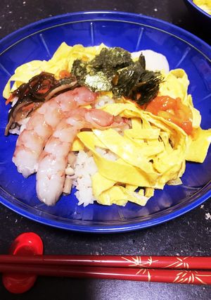おせちアレンジ☆お煮しめ残りでちらし寿司-レシピのメイン写真