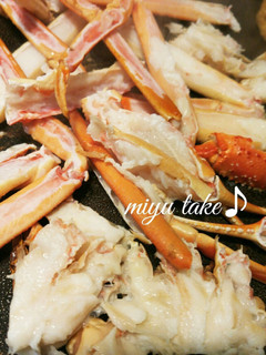 ホットプレートで♡蒸し焼き蟹♪-レシピのメイン写真