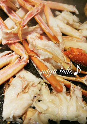 ホットプレートで♡蒸し焼き蟹♪-レシピのメイン写真