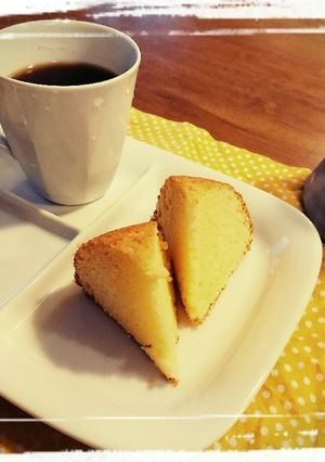 材料2つで♥️ふ～わふわバニラケーキ-レシピのメイン写真