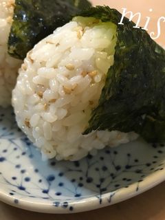 胡麻!ごま!ゴマ!☆おにぎり☆-レシピのメイン写真