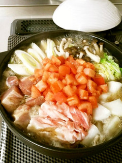 美味スープ☆肉と野菜のトマトにんにく鍋♪-レシピのメイン写真