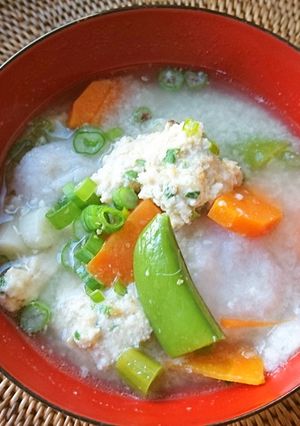 ほっこり！里芋と鶏だんごのごま味噌お汁-レシピのメイン写真