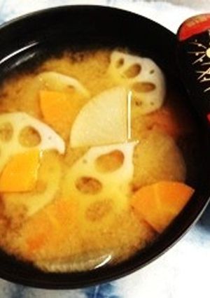 しいたけパウダー入りお味噌汁-レシピのメイン写真