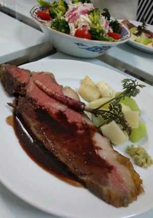 大きな肉もフライパンで絶品ローストビーフ-レシピのメイン写真