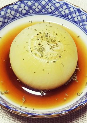 ポリ袋で介護食♥玉ねぎのまるごとスープ煮-レシピのメイン写真