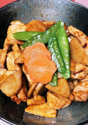 辣油がピリッと美味しい鶏胸肉と里芋炒め-レシピのメイン写真
