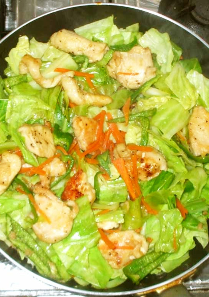鶏肉とキャベツのオイスター炒め♪簡単-レシピのメイン写真