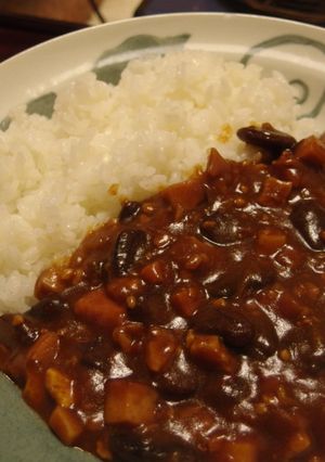 おせちリメイク！黒豆かまぼこカレー-レシピのメイン写真