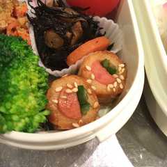 รูปของ 魚肉ソーセージとピーマン入りちくわ☆