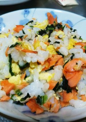 離乳食後期～完了期☆鮭チャーハン-レシピのメイン写真