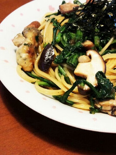牡蠣と春菊のバター醤油パスタ-レシピのメイン写真