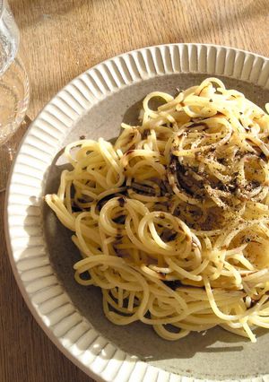 ナチュラルチーズパスタのまかない飯-レシピのメイン写真