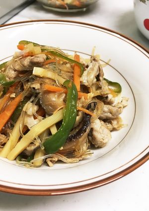 緑豆春雨と豚肉の中華炒め-レシピのメイン写真