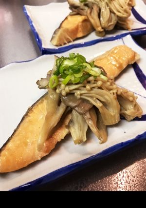 鮭とキノコの味噌マヨ蒸し-レシピのメイン写真