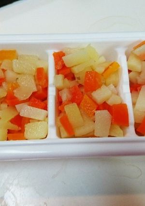 離乳食 にんじんじゃがいもストック-レシピのメイン写真