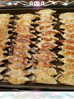 やみつきになる餃子(*ˊ˘ˋ*)。♪:*-レシピのメイン写真