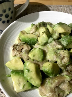 鶏モモとアボカドの柚子胡椒クリーム煮-レシピのメイン写真