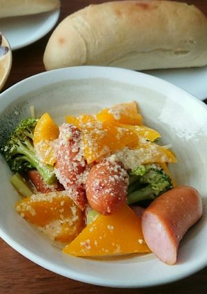 レンジだけ！チーズが美味しいホットサラダ-レシピのメイン写真
