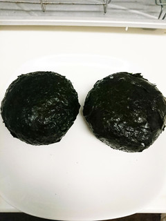 ばくだんおにぎりの巻き方-レシピのメイン写真