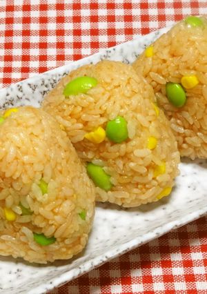 ケチャップライスのおにぎり-レシピのメイン写真