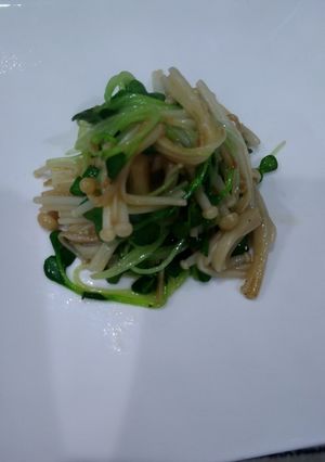 野菜高騰！救世主！！カイワレの炒めもの-レシピのメイン写真