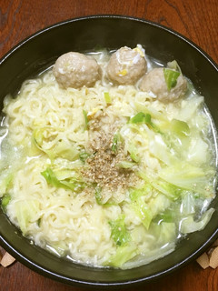 1人鍋&塩らーめんで、ラーメン鍋風-レシピのメイン写真