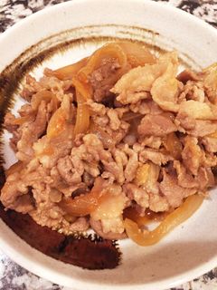 簡単 豚肉と玉ねぎの生姜焼き-レシピのメイン写真