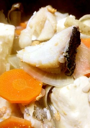 出汁いらず！アンコウの肝とタラの味噌鍋-レシピのメイン写真