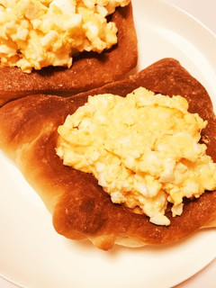 モチフワ★おやつにもなるチーたまパン♪-レシピのメイン写真