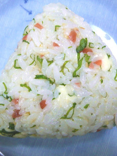 毎日食べてるおにぎり~梅しそチーズごま-レシピのメイン写真