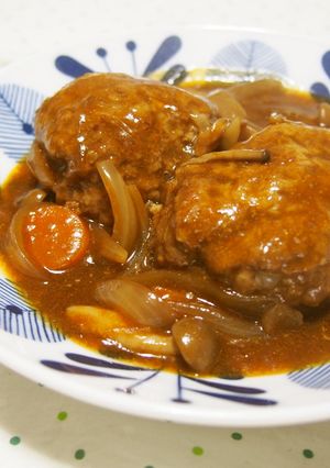 ビーフシチュールーで簡単煮込みハンバーグ-レシピのメイン写真