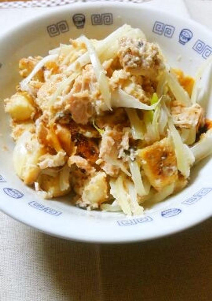 鮭缶とパンの耳のマヨネーズ和え-レシピのメイン写真