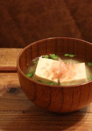 さやえんどうと豆腐の味噌汁-レシピのメイン写真