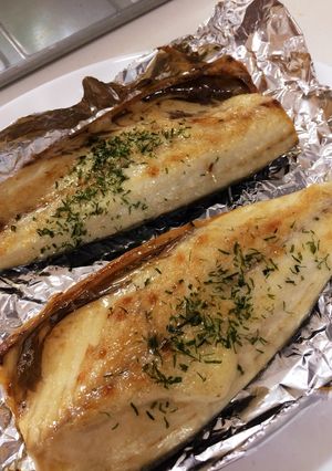 サバのごまマヨ焼き。夜遅いパパの分まで！-レシピのメイン写真