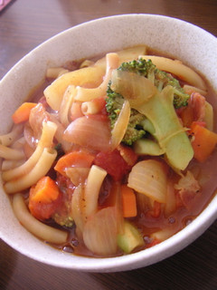 休日の朝☆マカロニ入りトマトカレースープ-レシピのメイン写真