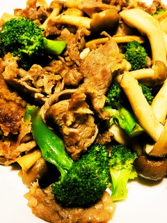 牛肉とじめじのおろし生姜ポン酢炒め-レシピのメイン写真