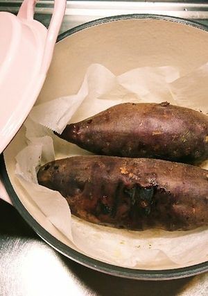 バーミキュラで超簡単で激ウマ 焼き芋-レシピのメイン写真