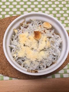 キムチとシラスのチーズ焼き-レシピのメイン写真