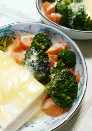 ブロッコリートマト豆腐♪レンチンチーズ♪-レシピのメイン写真