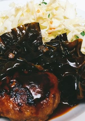 カーボロネロの煮込みハンバーグ-レシピのメイン写真