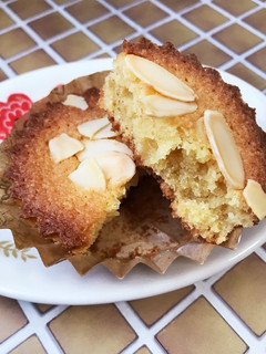 しっとり♡アーモンドケーキ・:*+.-レシピのメイン写真