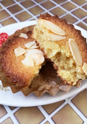 しっとり♡アーモンドケーキ・:*+.-レシピのメイン写真